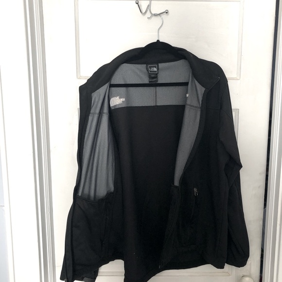 Men’s Black Northface - Picture 4 of 4